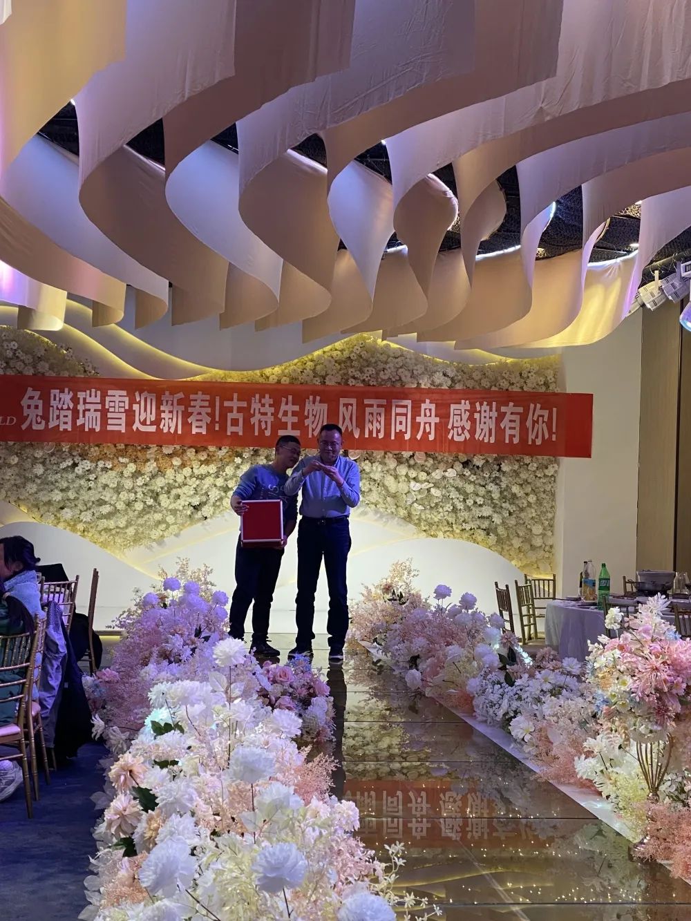 愿我們2023年乘風(fēng)破浪，行穩(wěn)致遠(yuǎn)